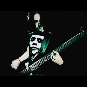 Helless – “Produkt” Official Music Video