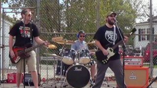 Jay Parade – “Sirens” Official Music Video