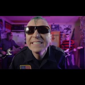 On Trial UK – “F*cked Up People” Headcheck Records – Official Music Video