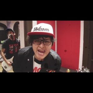 Operación Sándwich – “Mondo TV” Official Music Video