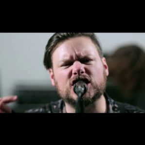 Papillons – “Emergency” Official Music Video